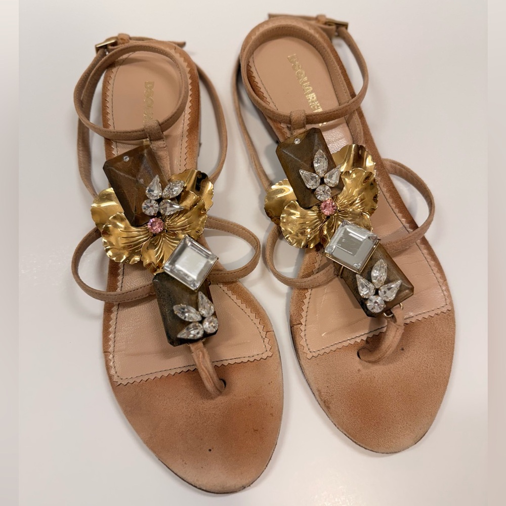 $990 DSQUARED2‎ Women's Vernice Embellished Strappy Suede Sandals Nude 38 /8